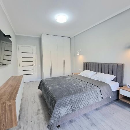 Center, Albisoara Str., 1Bedroom And Living With Balcony 基希讷乌 外观 照片